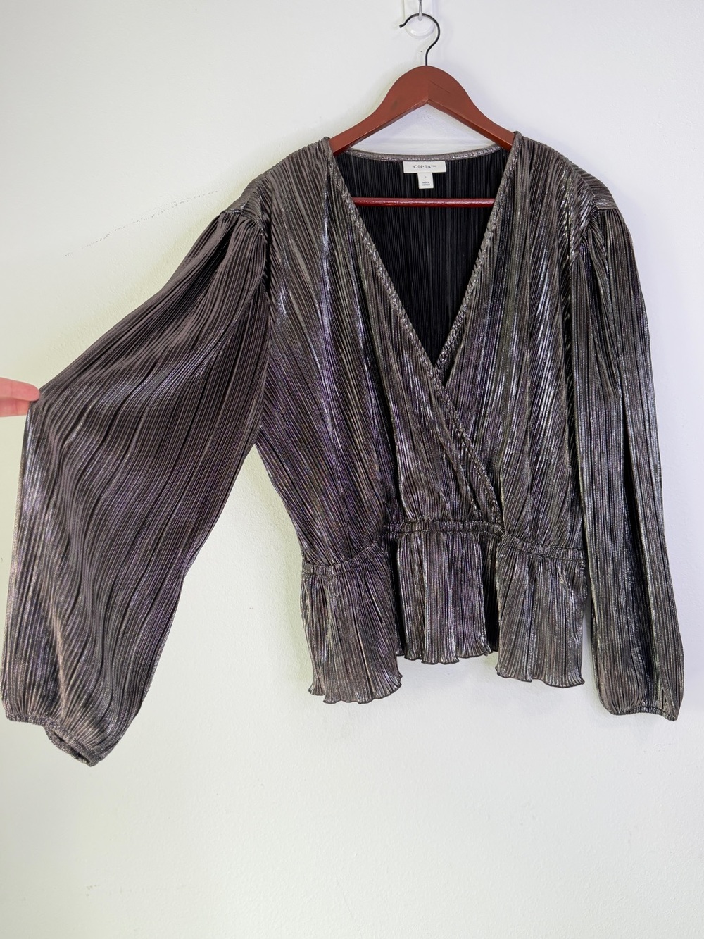 On 34th Metallic Pleated Faux Wrap‎ Peplum Top Balloon Sleeves Womens Large